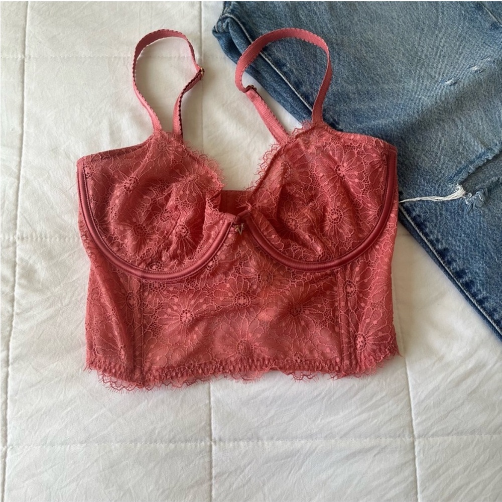 Victoria’s Secret Lace Quarter Cup Corset Size 32DD‎